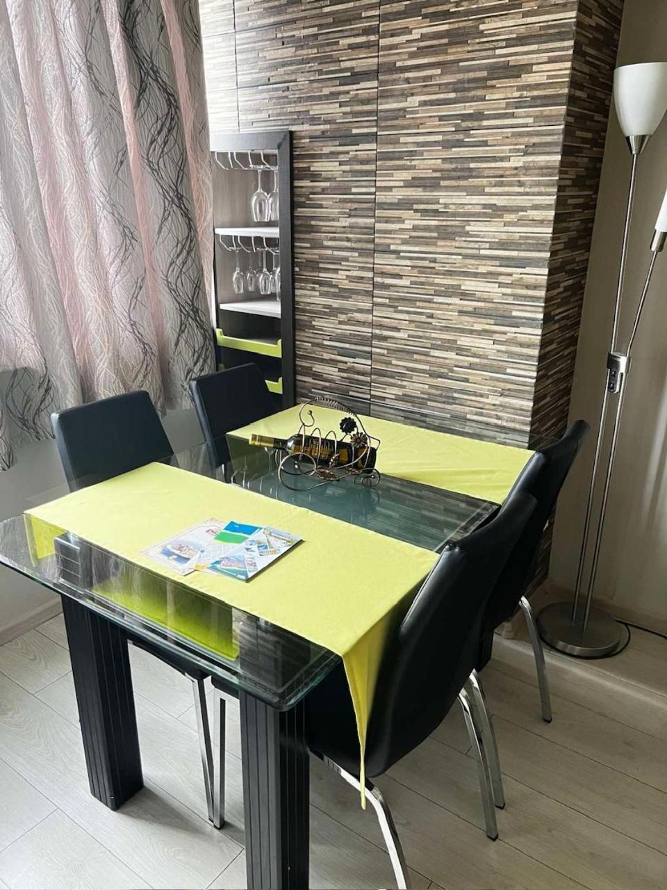 Avelov Art Apartment Μπουργκάς Εξωτερικό φωτογραφία